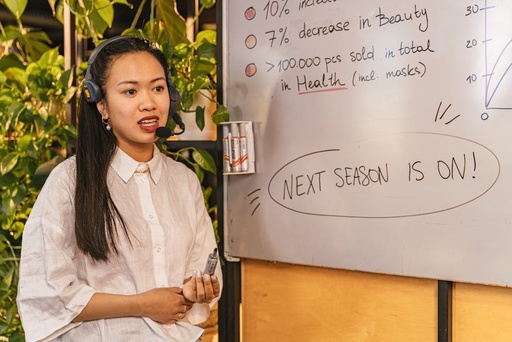 Build and Launch an AI Course in 7 Days